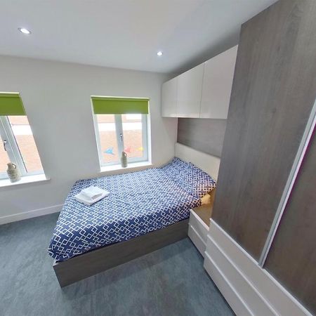 New House - Magnificent Studios In Coventry City Centre, Free Parking, By Covstays Kültér fotó